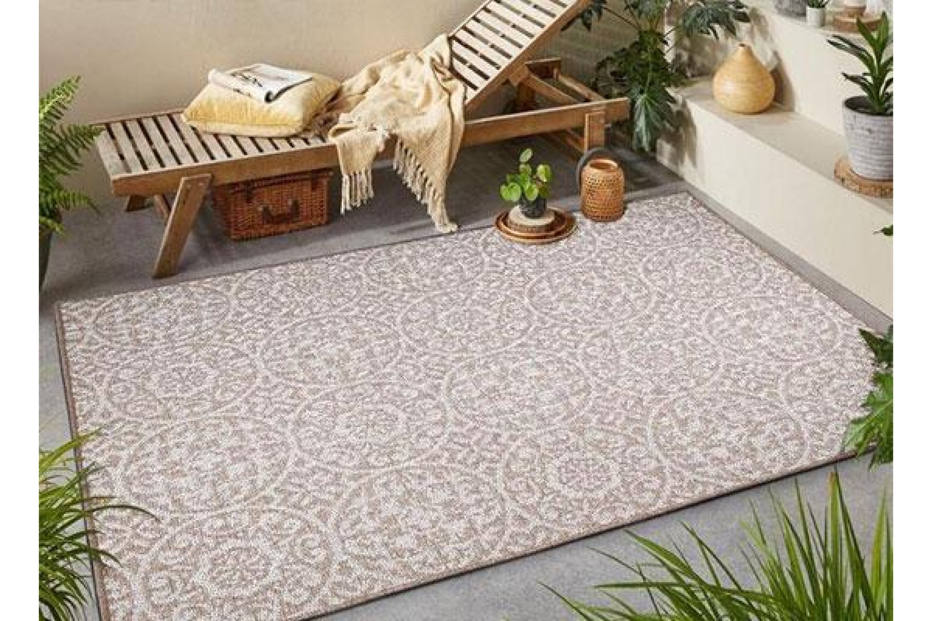 كيفية اختيار أفضل السجاد للمساحات الخارجية