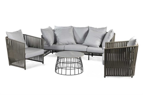 جلسة خارجية مع طاولة وسط - 5 أشخاص 