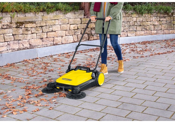مكنسة دفع مزدوجة S 4 Twin (Karcher )