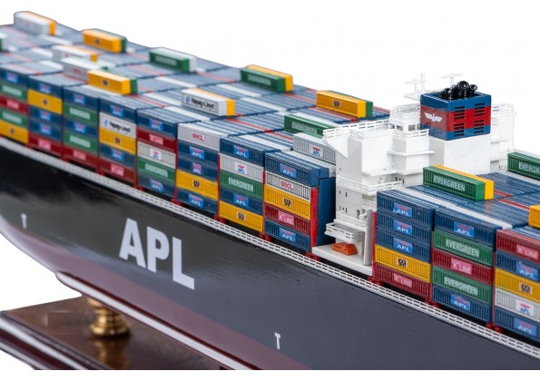   APL مجسم سفينة الشحن