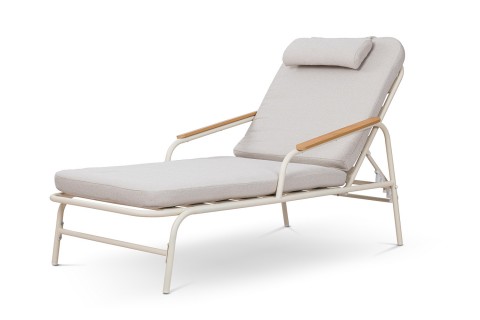 كرسي الاسترخاء الشمسي